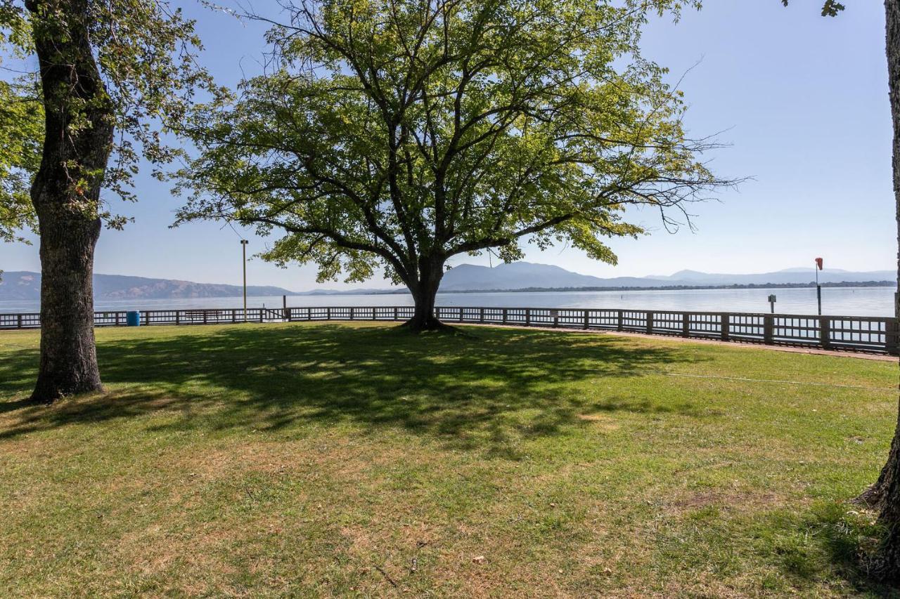 Skylark Shores Resort Lakeport Exterior photo